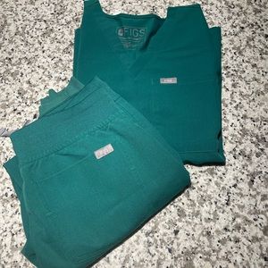 Womens Hunter green figs scrub set size XS! Catarina top, Zamora joggers!